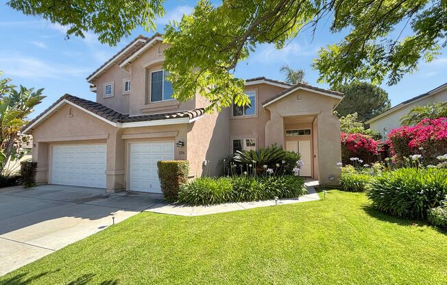 Beautiful & Spacious 5BD/3BA House in Eastlake W/ Central A/C, W/D, and Large Garage!