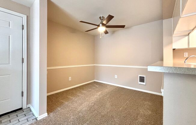 1 bed, 1 bath, 747 sqft, $1,375, Unit 315