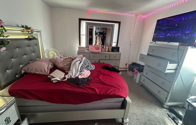 1 bed, 1 bath, $895, Unit 30