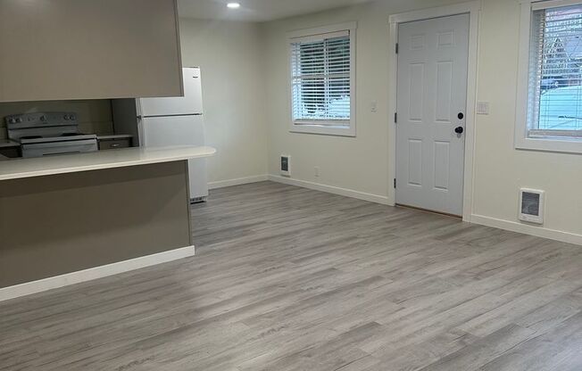 Tiki Apartments