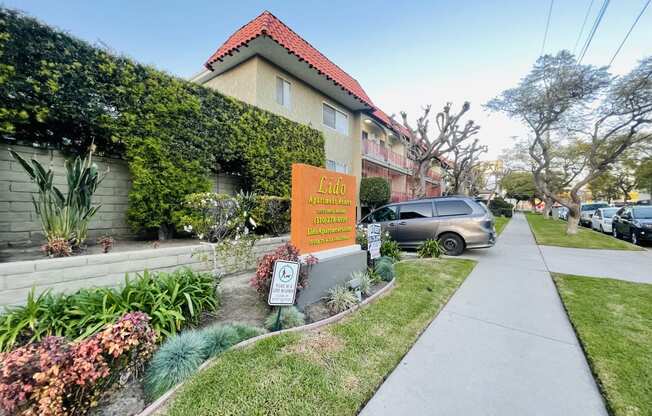 Welcome to Lido Apartments - 10535 Rose Ave Apartments