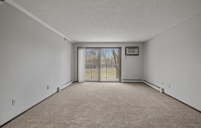 1 bed, 1 bath, 746 sqft, $1,265, Unit 324