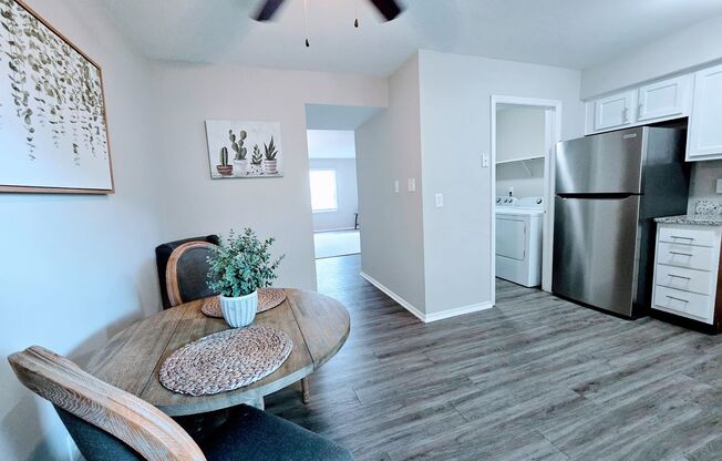 2 beds, 1.5 baths, 1,056 sqft, $2,099, Unit T-018
