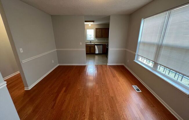 4134 WOODLAND AVE