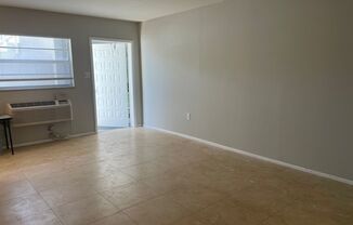 2 beds, 1 bath, 795 sqft, $1,195, Unit Apt 9