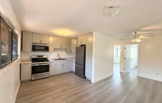 MOVE IN READY! 2 BD, 1 BA IN HILLSIDE VILLA- SALT LAKE