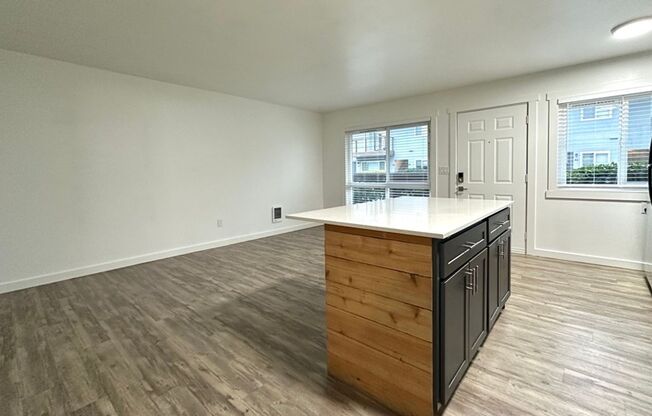 1 bed, 1 bath, 550 sqft, $1,355, Unit 29