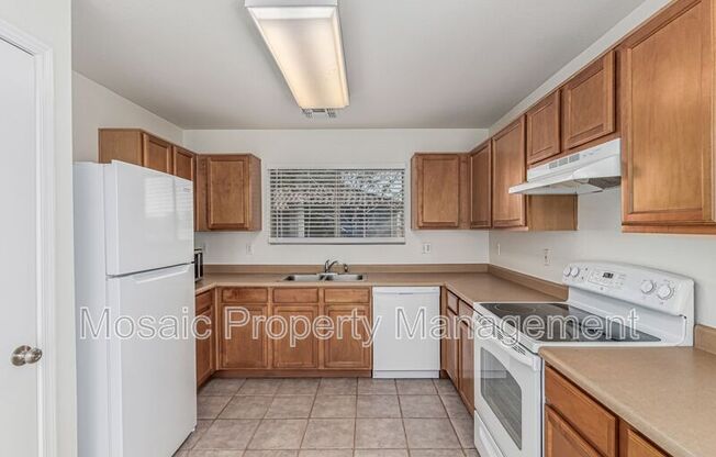 1543 S DANIELSON WAY