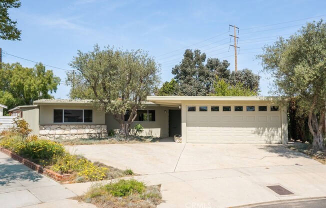 6305 W 78 ST