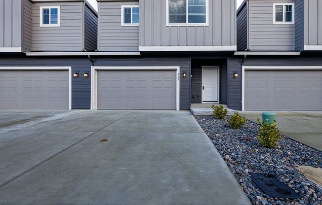 3 beds, 2.5 baths, 1,650 sqft, $2,490, Unit E-119