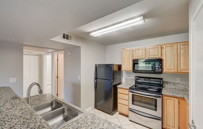 3 beds, 2 baths, $1,495, Unit # 2065