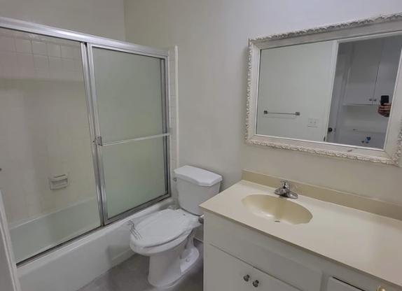 2 beds, 2 baths, $2,750