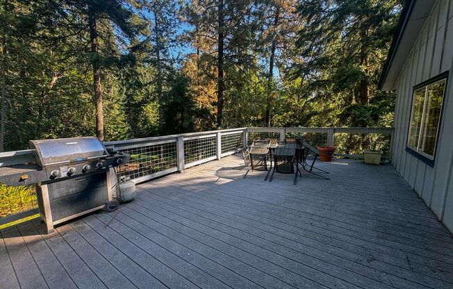 Peaceful Country Living on Over 3 Acres in South Eugene!