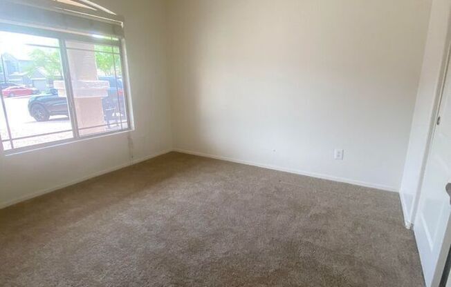 4850 N 113 DR
