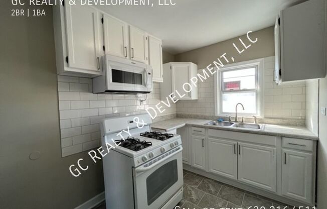 320 N 7 AVE