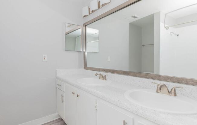 3 beds, 2 baths, 1,389 sqft, $1,725