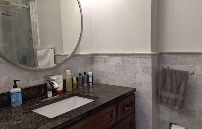 1 bed, 1 bath, 800 sqft, $1,750, Unit A21