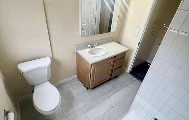 778 N 300 W Apt 1