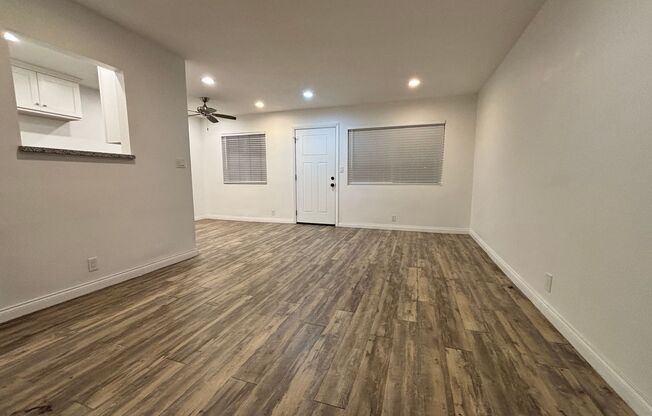 1Bd 1Ba W/ washer dryer hookup