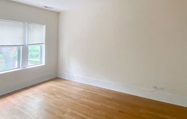 1 bed, 1 bath, 555 sqft, $2,250, Unit 3455-3