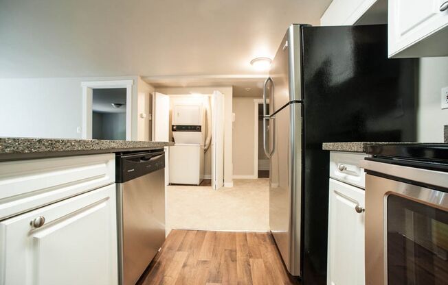 2 beds, 2 baths, 870 sqft, $1,995, Unit 503
