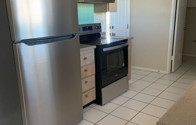 2 beds, 1 bath, $1,295