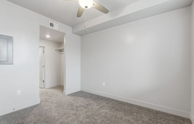 1 bed, 1 bath, 610 sqft, $1,050, Unit G-302