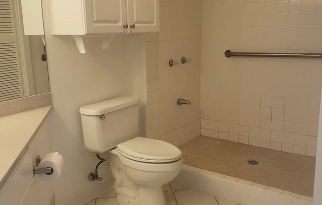 Must see One Kalakaua Unit