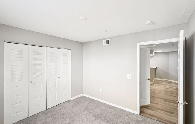 3 beds, 2 baths, 1,103 sqft, $1,565, Unit 0336