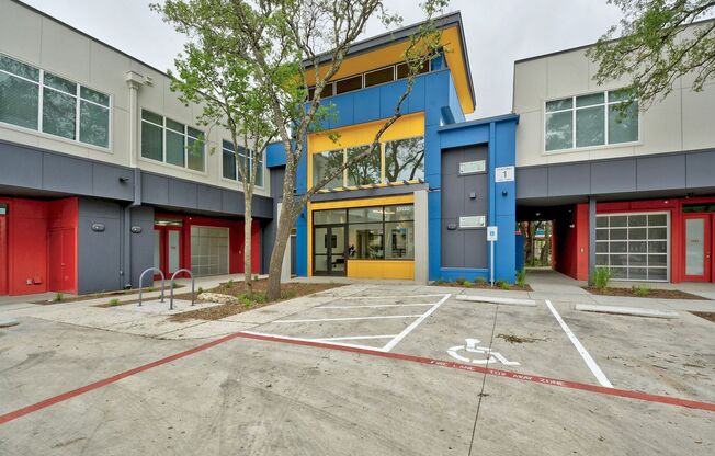 2 beds, 2 baths, 1,162 sqft, $1,795, Unit 3203