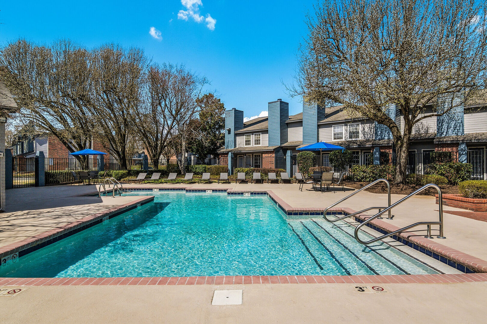 Peppertree Apartments