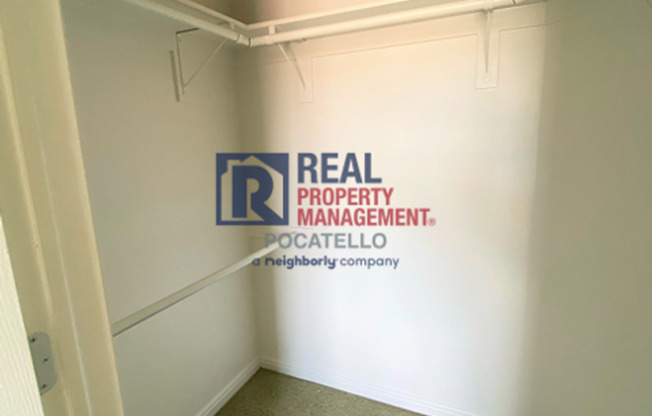 2 beds, 2 baths, $1,100