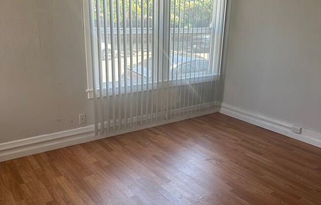 2 Bedroom Single Family Apartments in Oakland