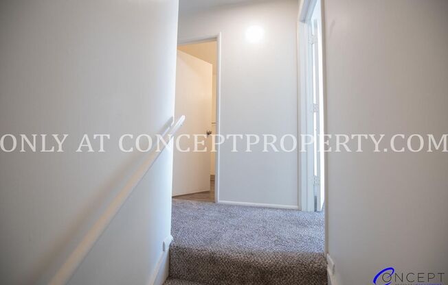 2 beds, 1.5 baths, 1,040 sqft, $1,299, Unit 03