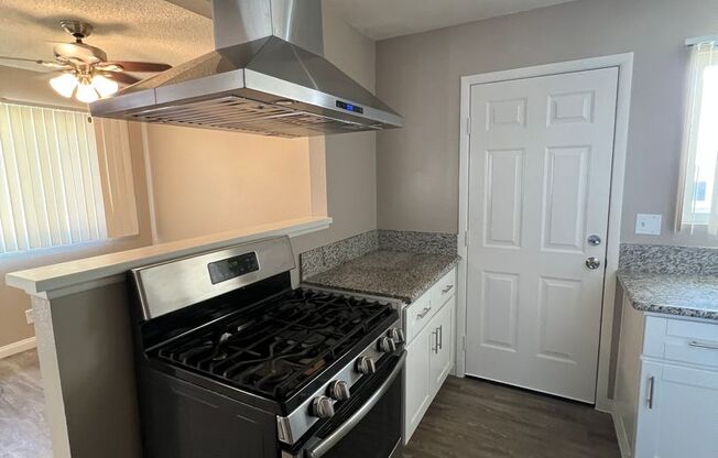 2738 - 2746 Walnut Grove Ave