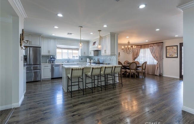 11123 ODELL AVE
