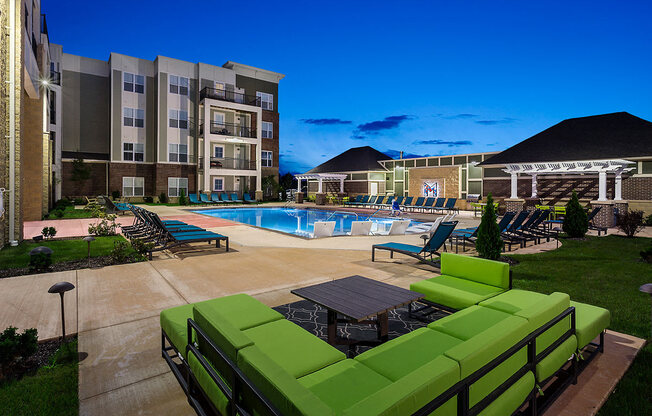 Poolside Lounge at Mosaic at Levis Commons, Perrysburg