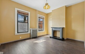 9 3 43 AVE