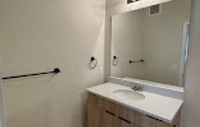2 beds, 2 baths, 720 sqft, $1,799, Unit 820 #308