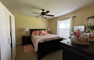 2 beds, 2 baths, $1,900