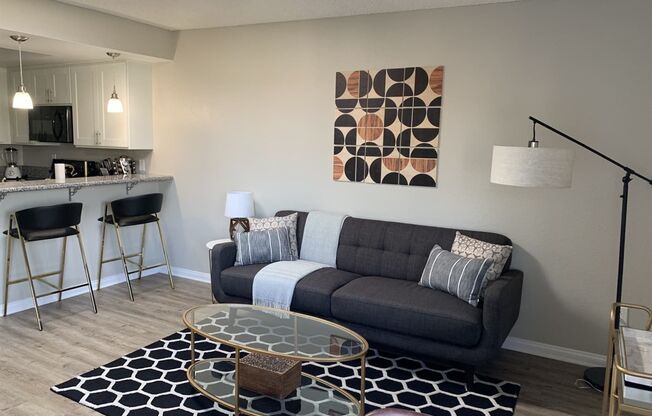 1 bed, 1 bath, 720 sqft, $2,350, Unit 411