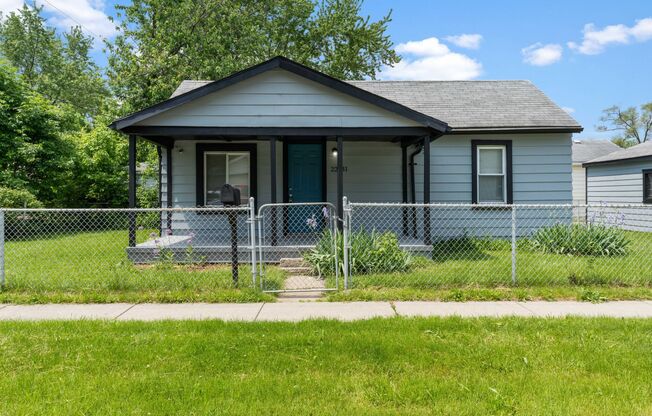 Beautiful 2-bedroom, 1-Bathroom Home