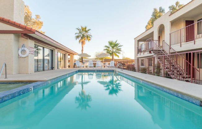 the swimming pool at the resort at longboat key club