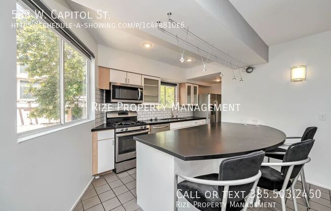 583 W CAPITOL ST