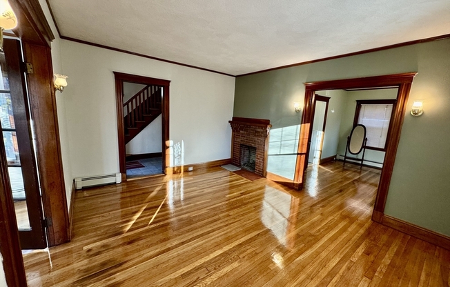 129 MIDDLESEX AVE
