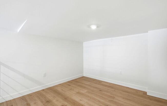 Studio, 1 bath, 390 sqft, $1,895, Unit 304-A