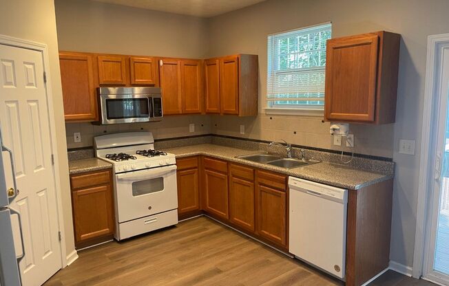 Great location, 4 bed, 2.5 bath, pride of ownership, newly renovated, corner lot, minutes to movie studios, must see!
