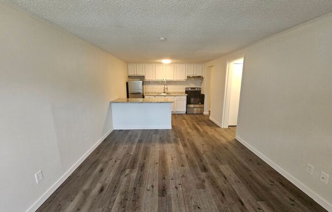 1 bed, 1 bath, 576 sqft, $935