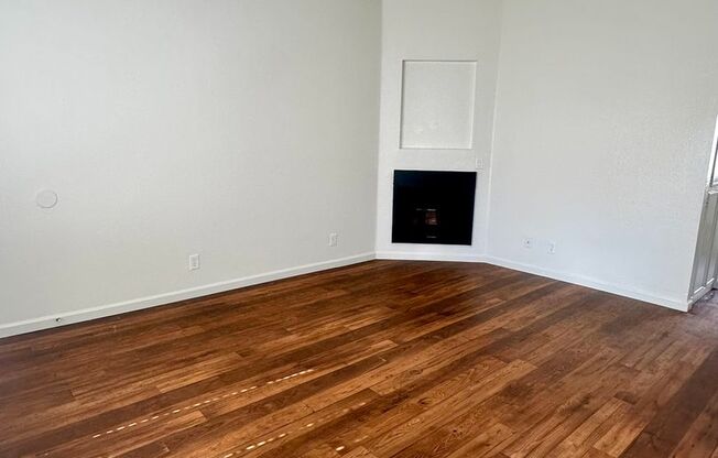 2 beds, 2 baths, 728 sqft, $2,799, Unit 25