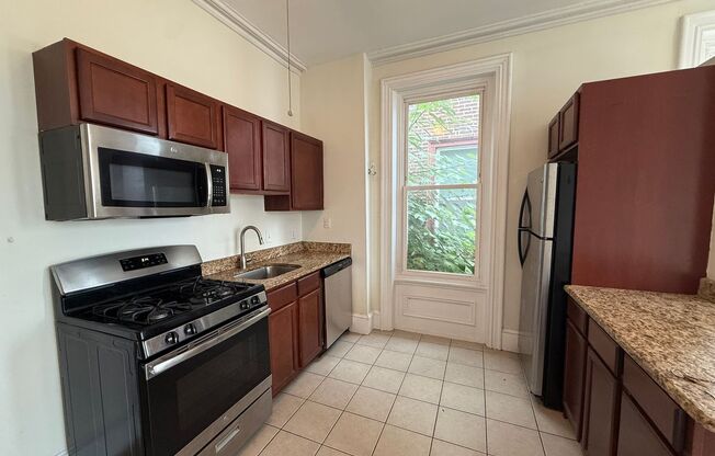 Newly Renovated Apartment in Brewerytown